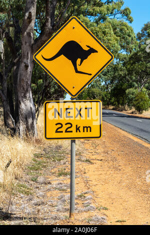 Kangaroo crossing Sign in Australien. Stockfoto
