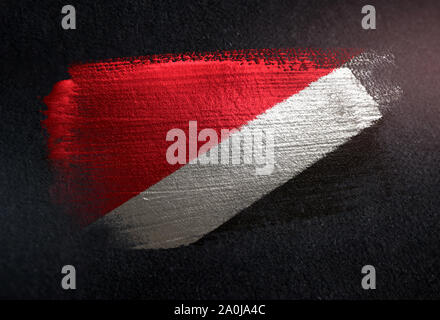 Fürstentum Sealand Flagge aus metallischen Bürste Farbe auf Grunge dunkle Wand Stockfoto