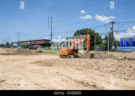 Chiangmai, Thailand - 16. September 2019: Bau der neuen Straße Nr. 121 außerhalb der Ringstraße von Chiang Mai City. Stockfoto