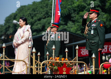 Kathmandu, Nepal. 20 Sep, 2019. Präsident von Nepal Bidhya Devi Bhandari, inagurates Consutution Tag an Tudikhel, Kathmandu, Nepal am Freitag Deptember 20, 2019. (Foto durch Prabin Ranabhat/Pacific Press) Quelle: Pacific Press Agency/Alamy leben Nachrichten Stockfoto