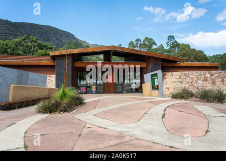 Halls Gap, Victoria, Australien - 5. März 2017. Außenansicht des Brambuk Cultural Centre in Halls Gap, VIC. Stockfoto