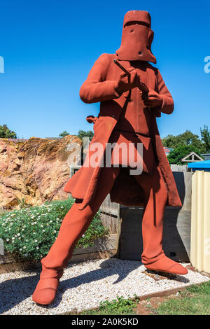 Ballarat, Victoria, Australien - März 8, 2017. Die großen Ned Kelly Statue in Ballarat, VIC, ist einer der großen Australien Dinge. Stockfoto