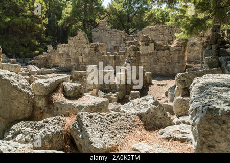 Die Ruinen der antiken Stadt Phaselis in Kemer Bezirk der Provinz Antalya, Türkei Stockfoto