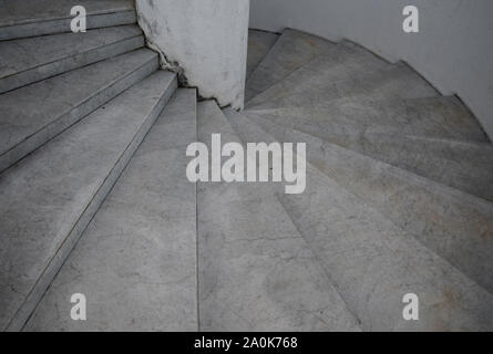 Spirale Beton Treppe Stockfoto