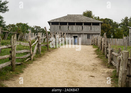 Alte Gebäude in Plimoth Plantation in Plymouth, MA. Es war der erste Pilger Kontenausgleich in Nord Amerika. Stockfoto