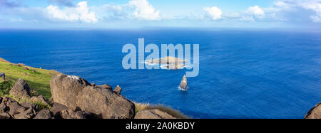 Die Osterinsel, Rapa Nui. Zeremonielle Orongo Villadge auf Vulkan Rano Kau Stockfoto