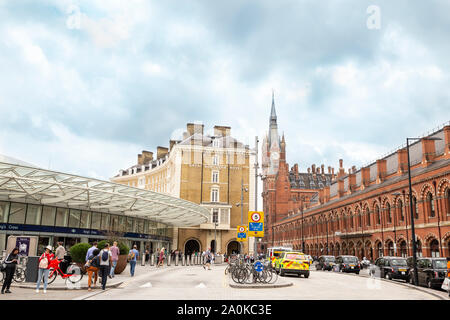 London, Großbritannien - 13 Juli 2019: Kings Cross&St Pancras Station ist einer der größten U-Bahn und Bahnhof international in London Stockfoto