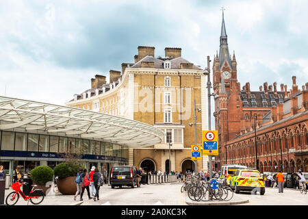 London, Großbritannien - 13 Juli 2019: Kings Cross&St Pancras Station ist einer der größten U-Bahn und Bahnhof international in London Stockfoto