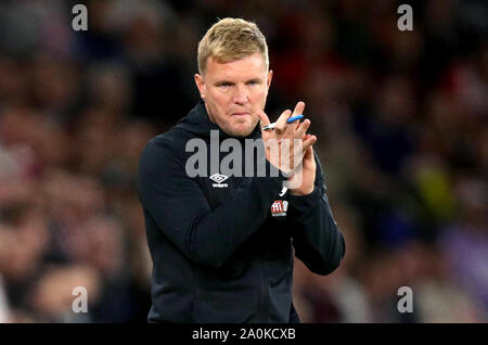 Bournemouth manager Eddie Howe Gesten auf dem touchline während der Premier League Spiel im St. Mary's Stadium, Southampton. Bild Datum: Freitag, September 20, 2019. Siehe PA-Geschichte Fußball Southampton. Photo Credit: Andrew Matthews/PA-Kabel. Einschränkungen: EDITORIAL NUR VERWENDEN Keine Verwendung mit nicht autorisierten Audio-, Video-, Daten-, Spielpläne, Verein/liga Logos oder "live" Dienstleistungen. On-line-in-Match mit 120 Bildern beschränkt, kein Video-Emulation. Keine Verwendung in Wetten, Spiele oder einzelne Verein/Liga/player Publikationen. Stockfoto