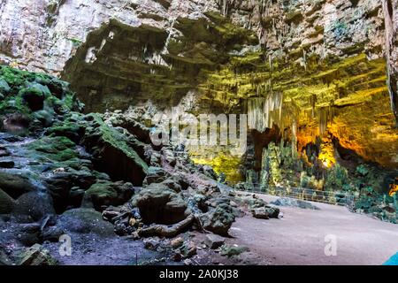 Grotten von Castellana, Italien - 26 AUGUST 2017: Grotten von Castellana Grotte in Süditalien Stockfoto