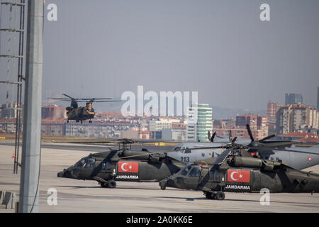 Istanbul, Türkei - September -18,2019: Skorsky Kampfhubschrauber wurde am Atatürk-Flughafen erschossen. 2019 Teknofest Stockfoto