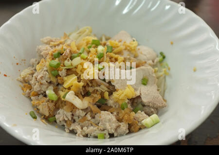 Schweinefleisch und Schweinehackfleisch ohne Suppe (Thai Stil) Stockfoto