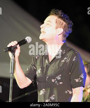 September 19, 2019 - Sänger Patrick Monahan der Zug führt während der Hawaii Five-O und Magnum P.I. Sonnenuntergang am Strand Veranstaltung am Strand von Waikiki in Honolulu, Hawaii - Michael Sullivan/CSM Stockfoto