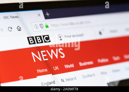 Eine Nahaufnahme von einem Computer Bildschirm angezeigt, der die BBC News Website Stockfoto