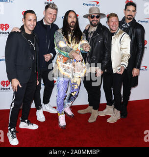 Las Vegas, USA. 20 Sep, 2019. LAS VEGAS, Nevada, USA - 20. SEPTEMBER: Howie Dorough, Nick Carter, Steve Aoki, AJ McLean, Brian Littrell und Kevin Richardson von Backstreet Boys am2019 iHeartRadio Music Festival - Nacht 1 bei der T-Mobile Arena am September 20, 2019 in Las Vegas, Nevada, United States ankommen. (Foto von David Acosta/Image Press Agency) Quelle: Bild Presse Agentur/Alamy leben Nachrichten Stockfoto