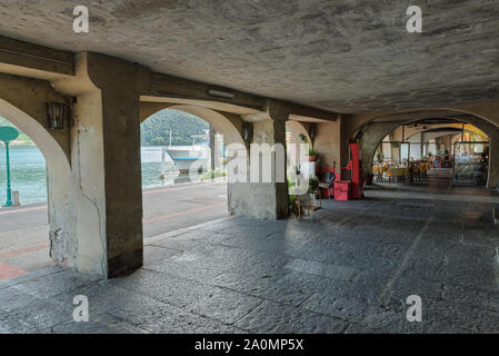 Luganer See, die historische Altstadt und Seepromenade von Morcote, Schweiz Stockfoto