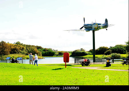 Der Lytham St Annes Full scale Modell spitfire auf Anzeige an Fairhaven See, Lytham, Lancashire, Großbritannien Stockfoto