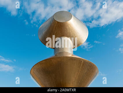 Zarauzko Dama Statue von Marcos Hernando, Zarautz, Baskenland, Spanien Stockfoto