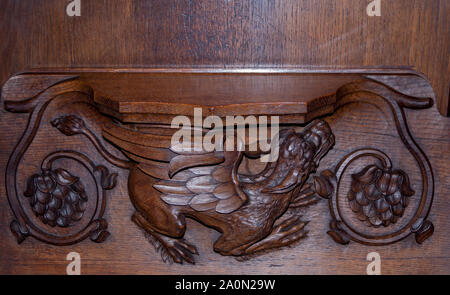 Misericords, St. Nikolaus-Kathedrale, Newcastle. Von Ralph Hedley c 1885 geschnitzt. Stockfoto