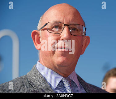 Glasgow, UK. 21. September 2019. Im Bild: Dr. Cameron Marshall - Vorsitzender der Waverley Ausflüge & Direktor für Waverley Steam Navigation Co. Der letzte See Raddampfer der Welt erhalten £ 1 Mio. der schottischen Regierung für die Finanzierung zu helfen, Sie segeln wieder, Kultur Sekretärin Fiona Hyslop verkündet hat. Das Waverley Raddampfer in Betrieb Seit über 70 Jahren ist, den Transport von Millionen von Passagieren zu einer Vielzahl von Standorten in ganz Großbritannien, sondern ist zurzeit außer Betrieb und dringend erfordert neue Kessel. Credit: Colin Fisher/Alamy Leben Nachrichten. Stockfoto