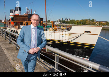 Streng unter einem Embargo bis 00:00 Uhr 21 Sept 2019. Im Bild: Paul Semple - General Manager, Waverley Ausflüge. Der letzte See Raddampfer der Welt erhalten £ 1 Mio. der schottischen Regierung für die Finanzierung zu helfen, Sie segeln wieder, Kultur Sekretärin Fiona Hyslop verkündet hat. Credit: Colin Fisher/Alamy leben Nachrichten Stockfoto