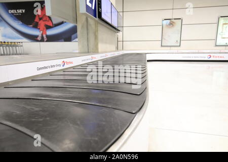 Gepäckkarussell am Charles de Gaulle Airport Paris Frankreich Stockfoto