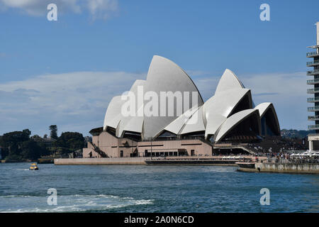 SYDNEY, NSW, Australien, April 2019, Touristische am Sydney Opera House Stockfoto