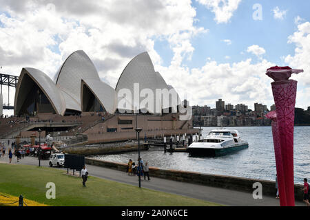 SYDNEY, NSW, Australien, April 2019, Touristische am Sydney Opera House Stockfoto