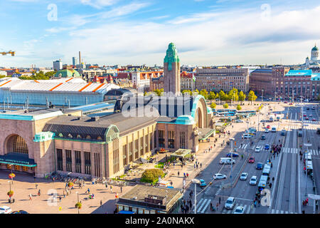 Luftansicht der Innenstadt von Helsinki im Sommer. Stockfoto