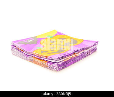 Studio shot von Halloween Servietten stack isoliert auf weißem Stockfoto