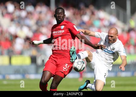 Sandhausen, Deutschland. 21 Sep, 2019. firo: 21.09.2019, Fußball, 2.Bundesliga, Saison 2019/2020, SV Sandhausen - VfL Bochum GANVOULA, Bochum links versus NAUBER | Verwendung der weltweiten Kredit: dpa/Alamy leben Nachrichten Stockfoto