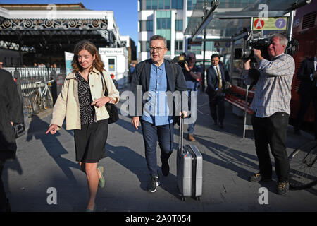 Der stellvertretende Vorsitzende der Labour Party Tom Watson kommt für die Labour Party Konferenz an der Brighton Centre in Brighton. Stockfoto