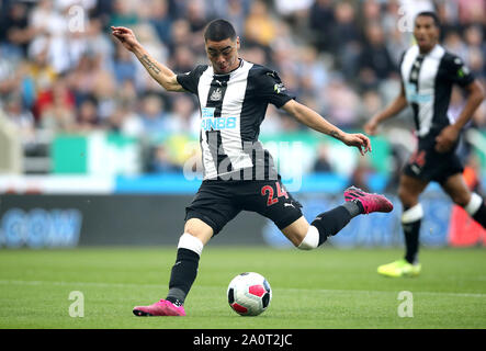 Newcastle United Miguel Almiron in Aktion während der Premier League Match im St James' Park, Newcastle. Stockfoto