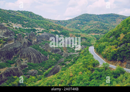 Stadt Meteora, Griechische Republik. Berge und Orte der Anbetung, Kirche und Schreine. 12. 19.09.2019. Reisen Foto. Stockfoto