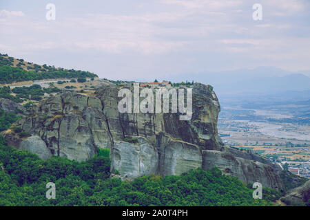 Stadt Meteora, Griechische Republik. Berge und Orte der Anbetung, Kirche und Schreine. 12. 19.09.2019. Reisen Foto. Stockfoto