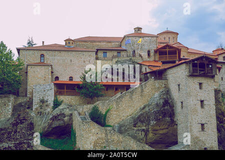 Stadt Meteora, Griechische Republik. Berge und Orte der Anbetung, Kirche und Schreine. 12. 19.09.2019. Reisen Foto. Stockfoto