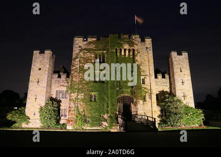 Hever Burg bei Nacht, Edenbridge, Kent, England, Großbritannien, USA, UK, Europa Stockfoto