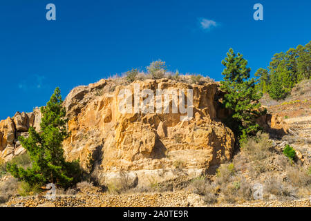 Vilaflor felsige Landschaft, an einem sonnigen Tag, im Süden von Teneriffa, Kanarische Inseln, Spanien. Stockfoto