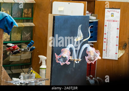 Der traditionellen Glasherstellung von Hand Vetri Artistici, Murano, Italien Stockfoto