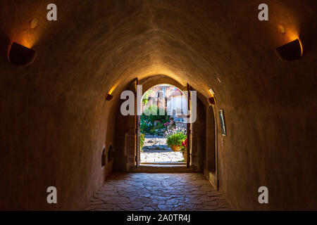 Im Kloster von Arkadi (moní Arkadíou), einem östlichen orthodoxen Kloster in der Nähe von Rethymno, Kreta, Griechenland Stockfoto