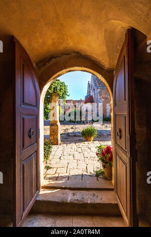 Im Kloster von Arkadi (moní Arkadíou), einem östlichen orthodoxen Kloster in der Nähe von Rethymno, Kreta, Griechenland Stockfoto