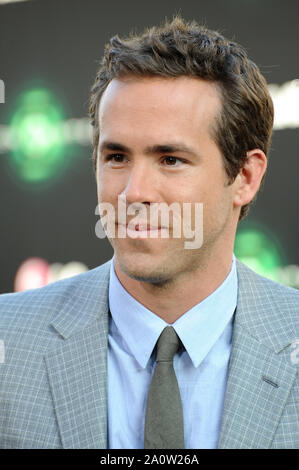 LOS ANGELES, Ca. Juni 15, 2011: Ryan Reynolds bei der Weltpremiere seines neuen Films "Green Lantern" am Grauman's Chinese Theater, Hollywood. © 2011 Paul Smith/Featureflash Stockfoto