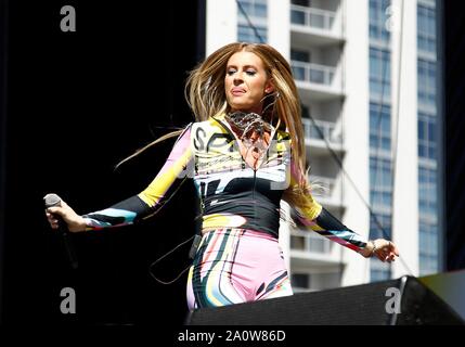 Las Vegas, NV, USA. 21 Sep, 2019. Fletcher auf der Bühne 2019 iHeartRadio Music Festival tagsüber Stadien, Las Vegas Festival Gelände, Las Vegas, NV 21. September 2019. Credit: JA/Everett Collection/Alamy leben Nachrichten Stockfoto