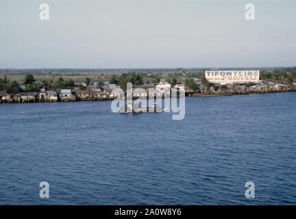 Vietnam-Krieg/Vietnam Krieg - Süd Vietnam Marine/Republik Vietnam Navy French River Monitor Stockfoto