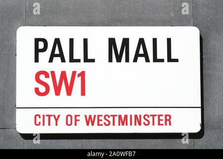 Straßenschild an Pall Mall, Westminster, London, UK Stockfoto