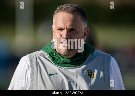 Houston, TX, USA. 21 Sep, 2019. Baylor Bears Head Coach Matt Rhule vor ein NCAA Football Spiel zwischen der Baylor Bears und den Reis Eulen am Rice Stadium in Houston, TX. Baylor gewann das Spiel von 21 auf 13. Trask Smith/CSM/Alamy leben Nachrichten Stockfoto