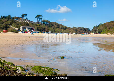 Der goldene Sandstrand von Maenporth in der Nähe von Falmouth Cornwall England UK Europa Stockfoto