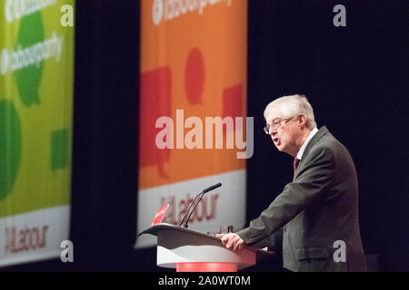 Brighton, UK. 22 Spet 2019. Welsh Labour Party Chef Mark Drakeford sprechen auf der großen Bühne von der Labour Party, jährliche Konferenz 2019 Credit: Alan Beastall/Alamy Leben Nachrichten. Stockfoto