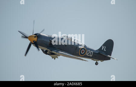 Hawker Sea Fury warplane Anzeigen am IWM Duxford 2019 die Schlacht um England air show, Cambridgeshire, England, Großbritannien Stockfoto