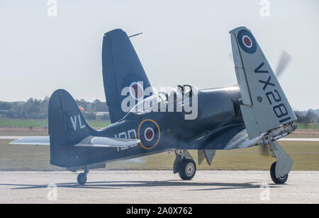 Hawker Sea Fury warplane Anzeigen am IWM Duxford 2019 die Schlacht um England air show, Cambridgeshire, England, Großbritannien Stockfoto